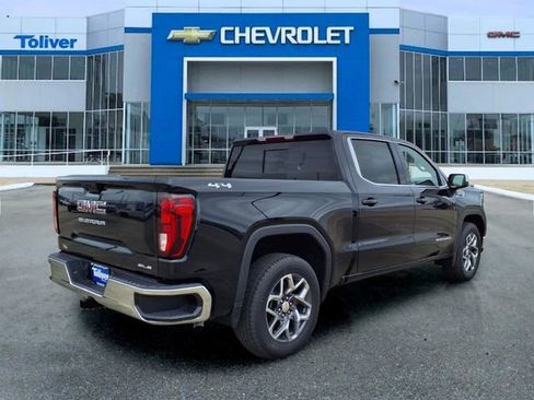 New 2026 GMC Sierra 1500 SLE w/ Preferred Package image 6