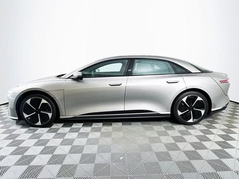 Used 2024 Lucid Air Touring AWD/4WD image 3