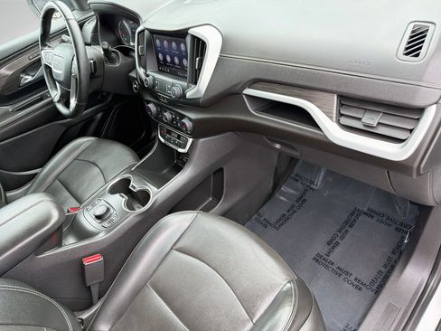 Used 2023 GMC Terrain SLT AWD/4WD image 14
