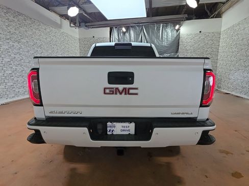 Used 2017 GMC Sierra 1500 Denali image 5