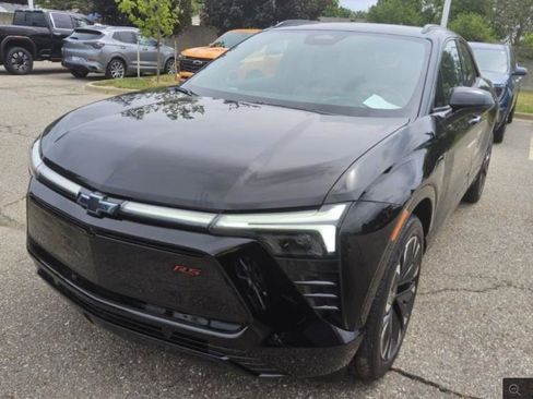 Used 2025 Chevrolet Blazer EV RS AWD/4WD image 1