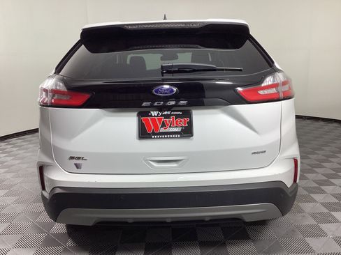 Used 2024 Ford Edge SEL image 5