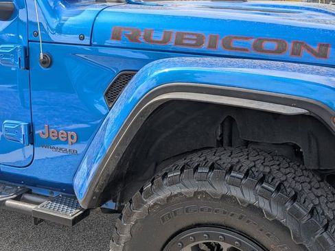 Certified 2021 Jeep Wrangler Unlimited Rubicon w/ Xtreme Recon 35" Tire Package AWD/4WD image 14
