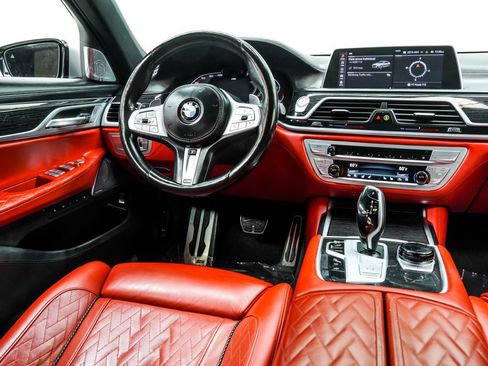 Used 2022 BMW 750i xDrive w/ Luxury Rear Seating Package AWD/4WD image 24