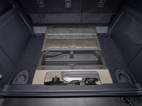 New 2025 Ford Bronco Badlands image 30