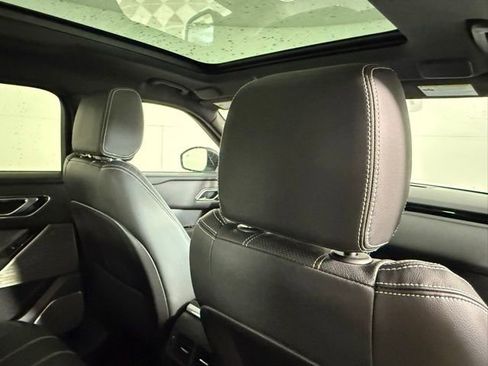 Used 2022 Land Rover Range Rover Velar R-Dynamic S image 29