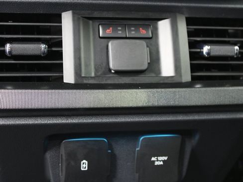 Used 2022 Ford F150 Platinum w/ Equipment Group 701A High image 11