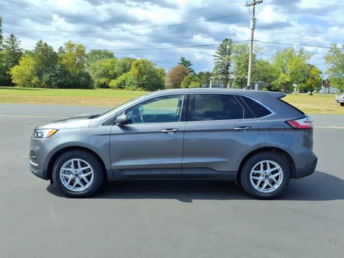 Used 2024 Ford Edge SEL AWD/4WD image 2