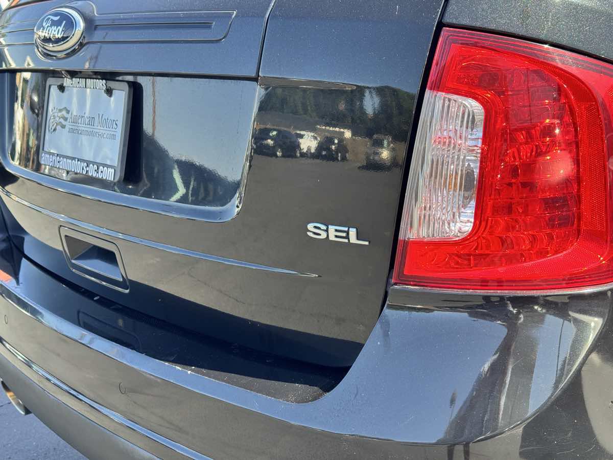 Used 2013 Ford Edge SEL FWD image 16