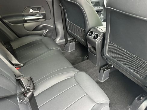 Used 2026 Mercedes-Benz GLA 250 image 32