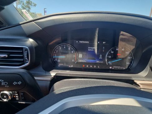 Used 2023 Ford Explorer Limited AWD/4WD image 19
