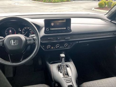 Used 2023 Honda HR-V Sport image 6