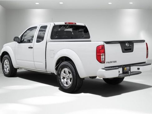 Used 2019 Nissan Frontier S RWD image 8