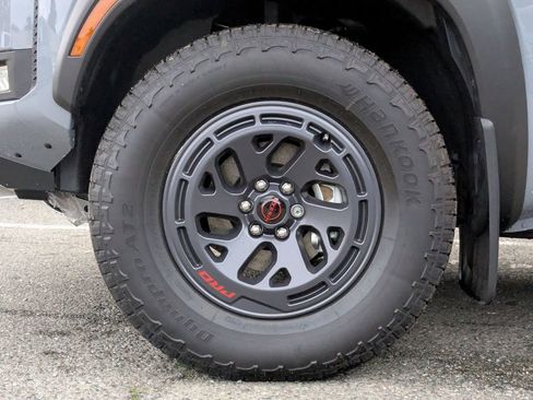 New 2025 Nissan Frontier PRO-4X w/ Pro Convenience Package AWD/4WD image 9