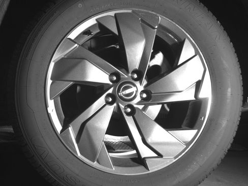 Used 2025 Nissan Rogue SV image 14