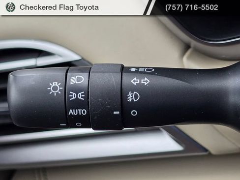 Used 2022 Subaru Legacy Limited XT AWD/4WD image 31