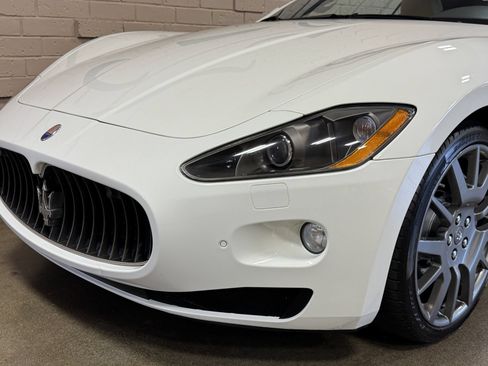 Used 2011 Maserati GranTurismo Convertible RWD image 38
