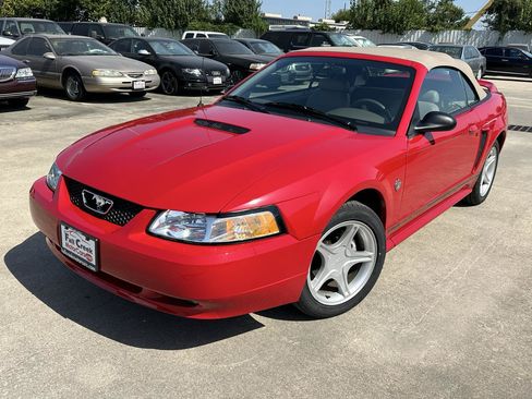 Used 1999 Ford Mustang GT RWD image 92