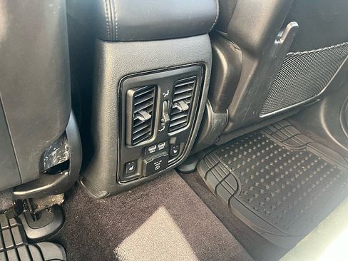 Used 2019 Dodge Durango GT AWD/4WD image 9