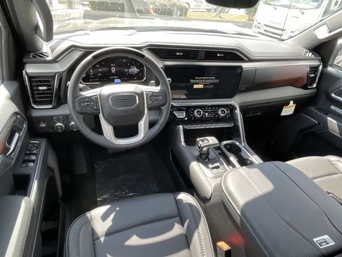 New 2026 GMC Sierra 1500 Denali w/ Technology Package AWD/4WD image 9