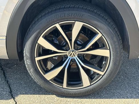 New 2026 Volkswagen Atlas Cross Sport SEL Premium R-Line AWD/4WD image 8