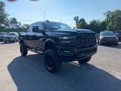 Used 2026 RAM 2500 Big Horn AWD/4WD image 2