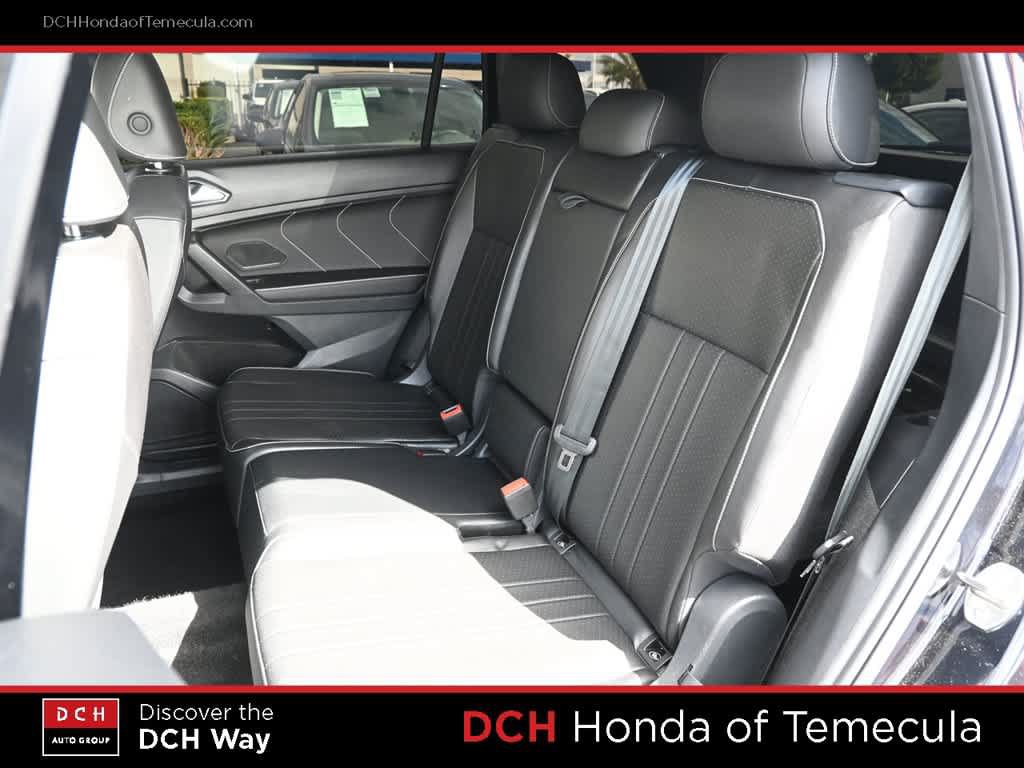 Used 2024 Volkswagen Tiguan SE R-Line FWD image 19