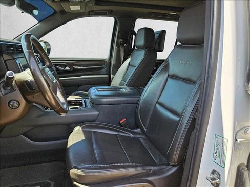 Used 2021 GMC Yukon Denali w/ Denali Premium Package AWD/4WD image 15