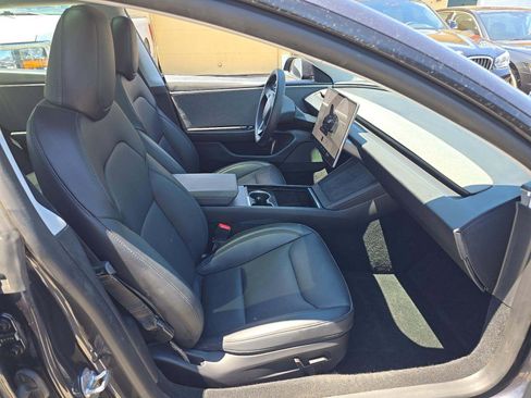 Used 2025 Tesla Model 3 RWD image 9
