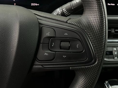 Used 2025 Buick Envista Preferred image 33