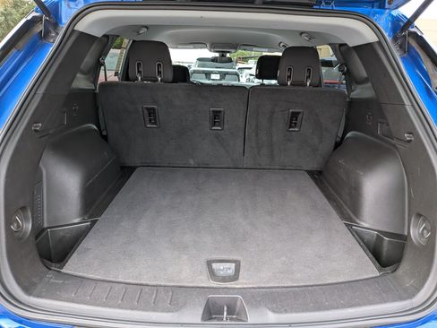 Used 2019 Chevrolet Blazer LT FWD image 13