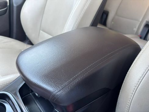 Used 2018 Hyundai Santa Fe SE w/ SE Premium Package 02 FWD image 39