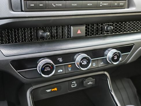 Certified 2025 Honda CR-V LX image 32