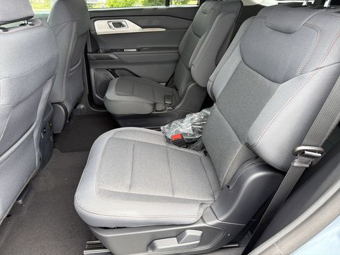 New 2026 Ford Explorer Active RWD image 22