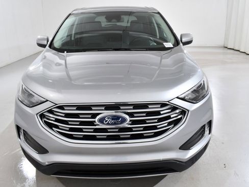 Used 2022 Ford Edge SEL w/ Convenience Package image 3