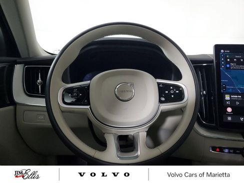 Certified 2026 Volvo XC60 B5 Ultra w/ Protection Package Premier image 17