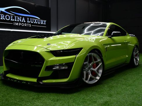 Used 2020 Ford Mustang Shelby GT500 w/ Technology Package image 2