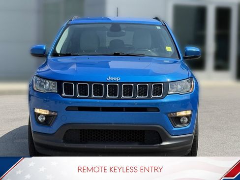 Used 2018 Jeep Compass Latitude FWD image 5
