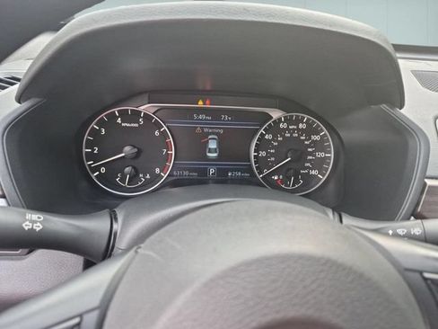 Used 2024 Nissan Altima 2.5 SV FWD image 18