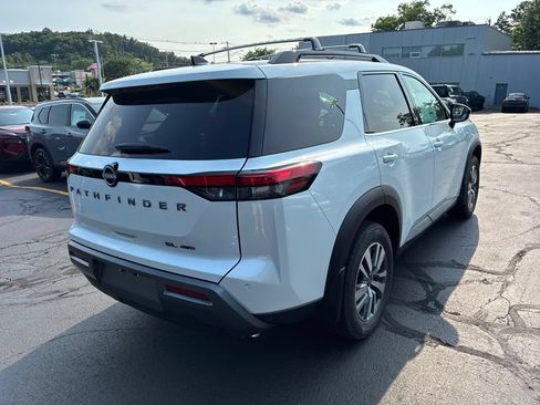 New 2026 Nissan Pathfinder SL AWD/4WD image 7