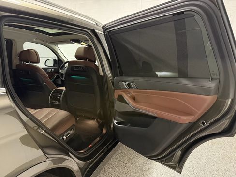 Used 2021 BMW X7 xDrive40i w/ Premium Package AWD/4WD image 68