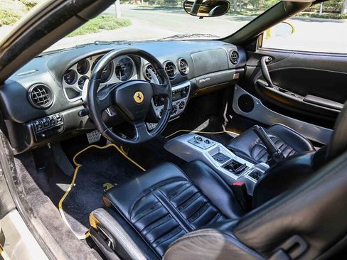 Used 2001 Ferrari 360 Spider RWD image 32