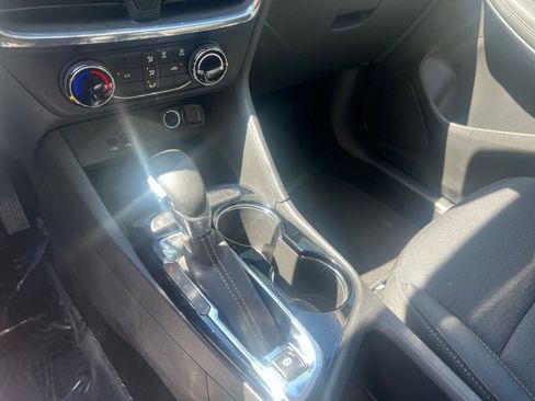 Used 2025 Buick Encore GX Preferred image 36