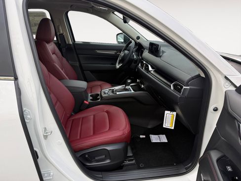 New 2025 MAZDA CX-5 Carbon Edition image 19
