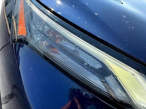 Certified 2024 Nissan Rogue SV FWD image 34
