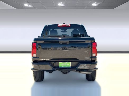 Used 2023 Chevrolet Colorado W/T image 10