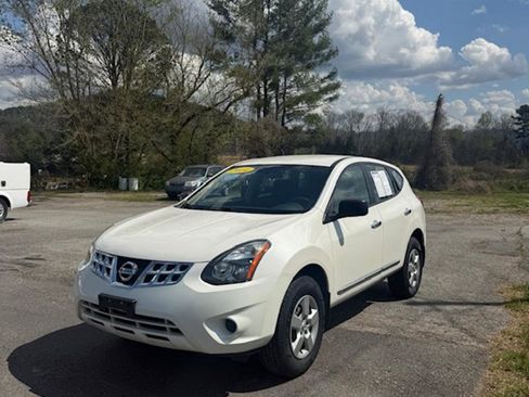 Used 2014 Nissan Rogue S image 8