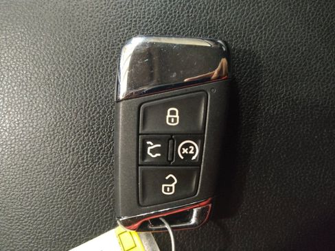 Used 2022 Volkswagen Atlas SE AWD/4WD image 32