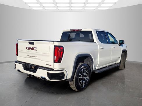 Used 2020 GMC Sierra 1500 AT4 w/ AT4 Premium Package image 4