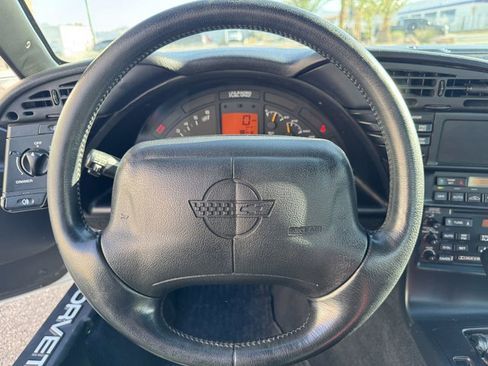 Used 1994 Chevrolet Corvette Coupe image 11